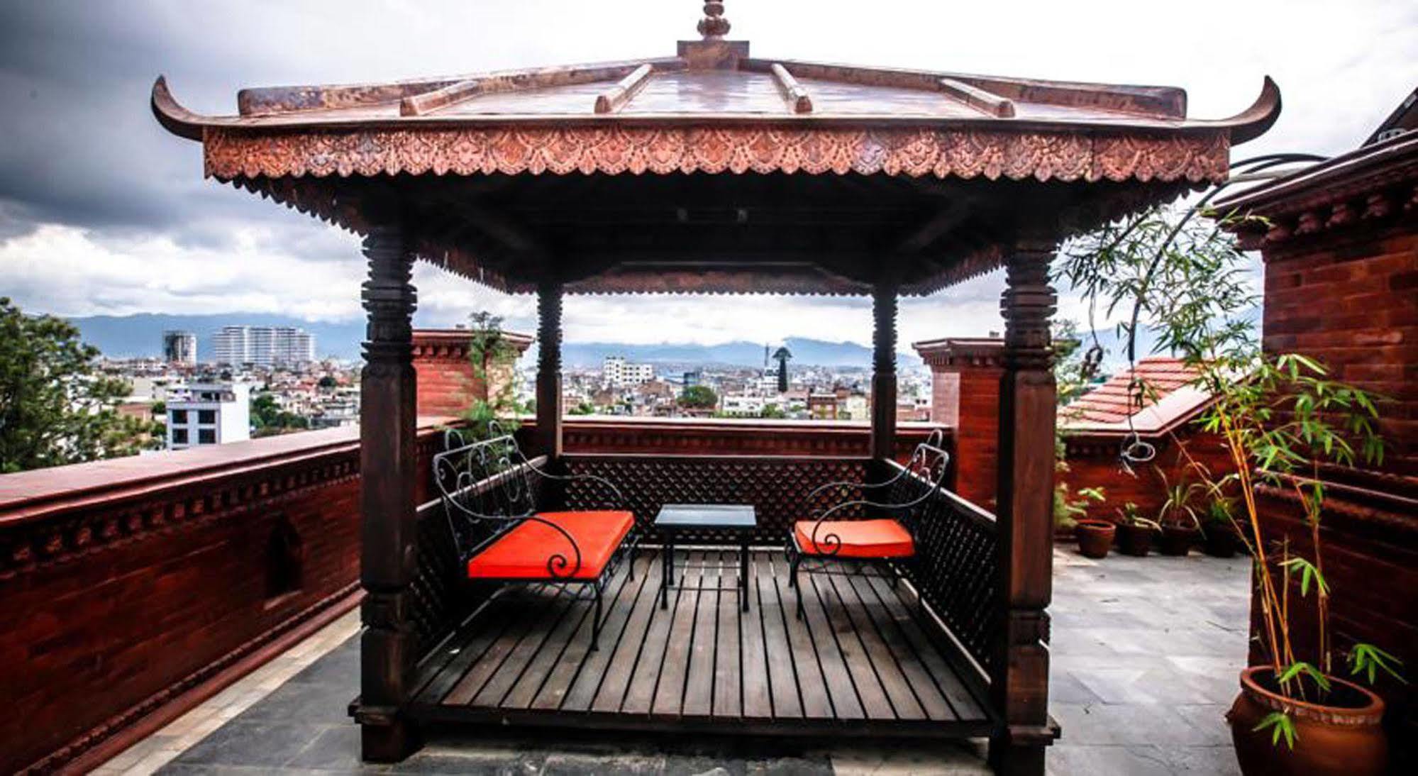 Traditional Comfort Boutique Hotel Katmandu Eksteriør billede